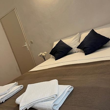 Apartman Gabrijel พอดโกรา ภายนอก รูปภาพ