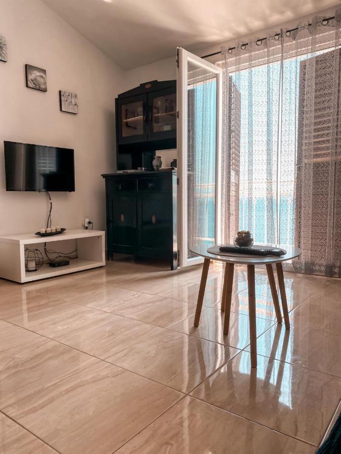 Apartman Gabrijel พอดโกรา ภายนอก รูปภาพ